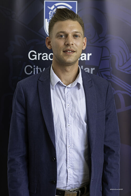 Nino Mrčela, KLUB VIJEĆNIKA – SDP